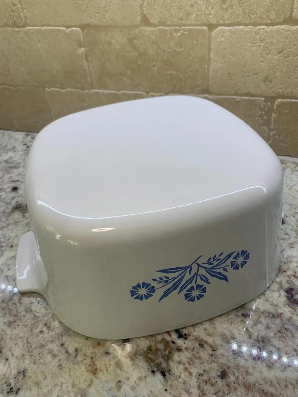 Vintage Corning Ware Blue Cornflower 3 QT. w/ lid A-3-B